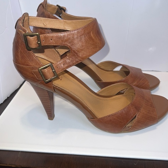 Kenneth Cole REACTION Women's Get 2 Know U Strappy Sandal. Size 10 New - Picture 2 of 6